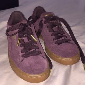 Puma- Winetasting/Gold- Suede Classic Sneakers